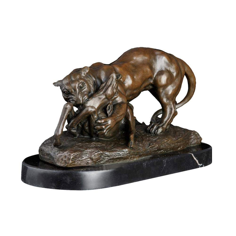 Bronze lion hunting sculpture