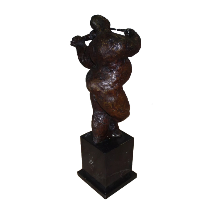 chubby woman sculpture