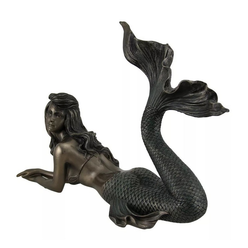 nude mermaid statue