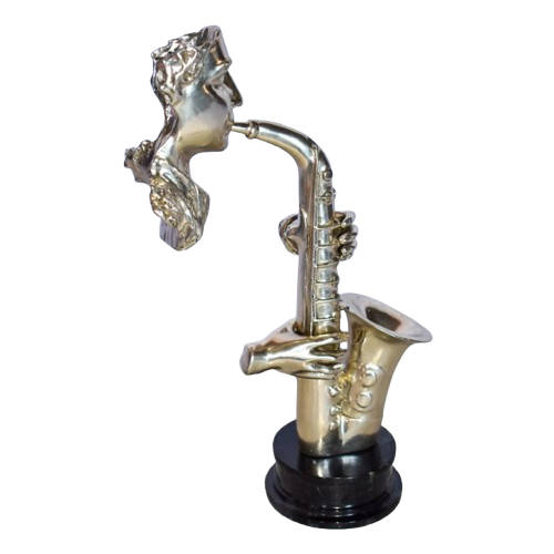 saxophone player sculpture